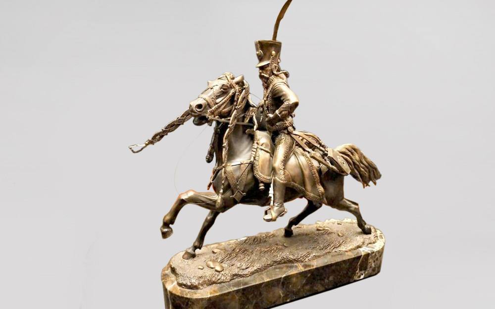 Статуэтка Французский гусар на коне