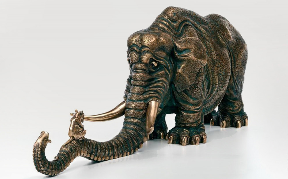 Скульптурная композиция Слон и мышонок