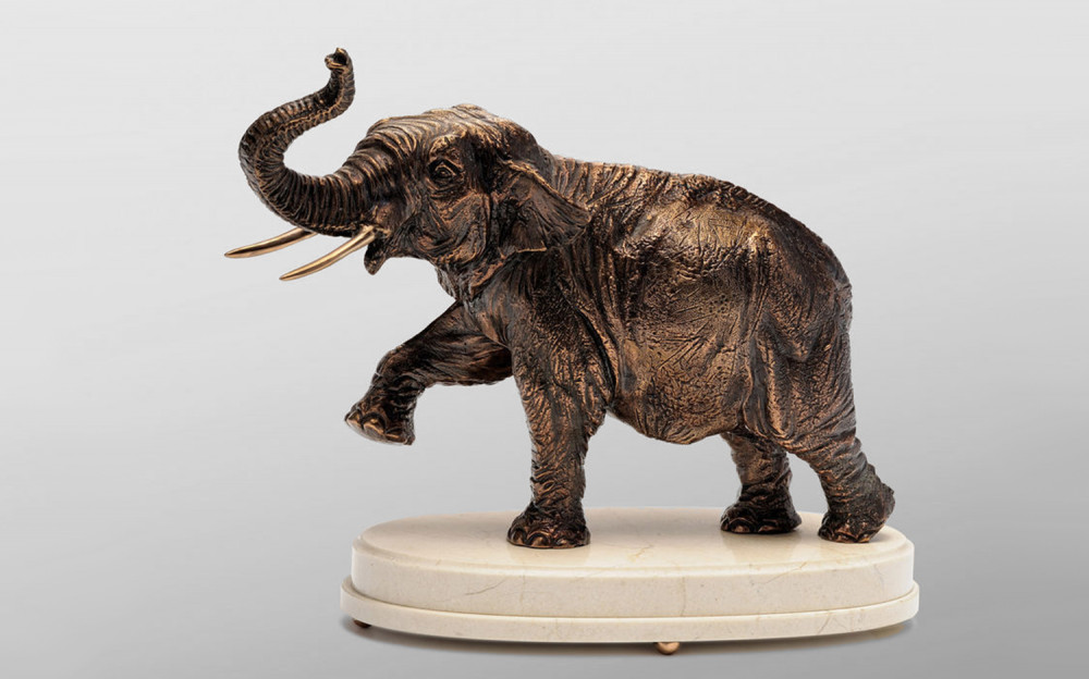 Интерьерная бронзовая статуэтка слона